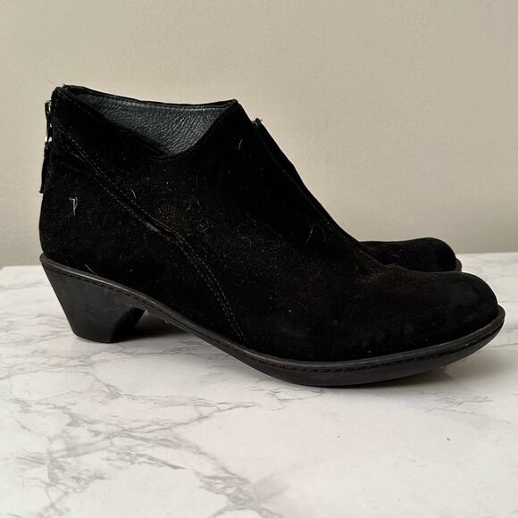 Dansko Booties 38 7-7.5 Bonita Suede Leather Cutout Heeled Ankle Zip Up Black - Picture 5 of 11